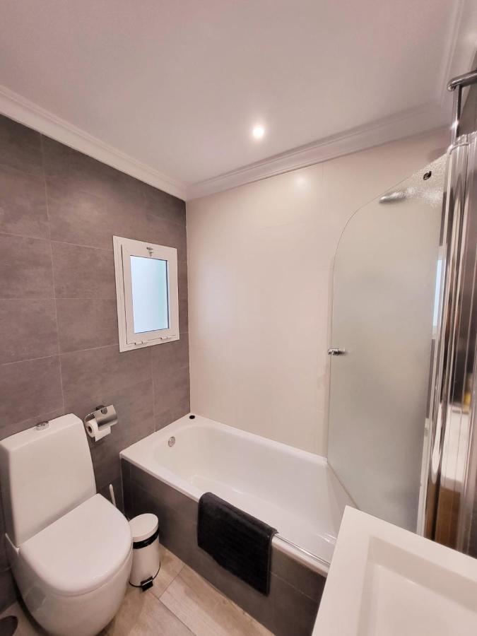 Stylish 3 Bedroom Penthouse In Marbella Centre With Large Pool Close To The Beach Exterior foto